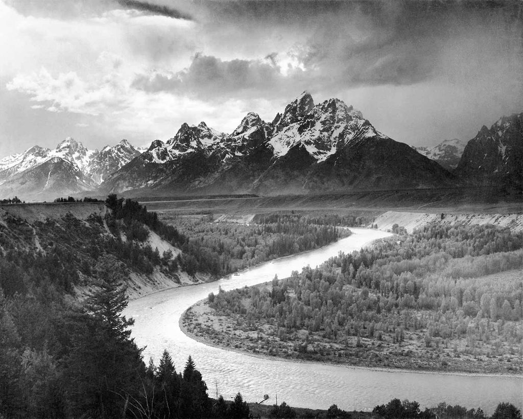 Ansel Adams Tepeler ve Kıvrılan Nehir