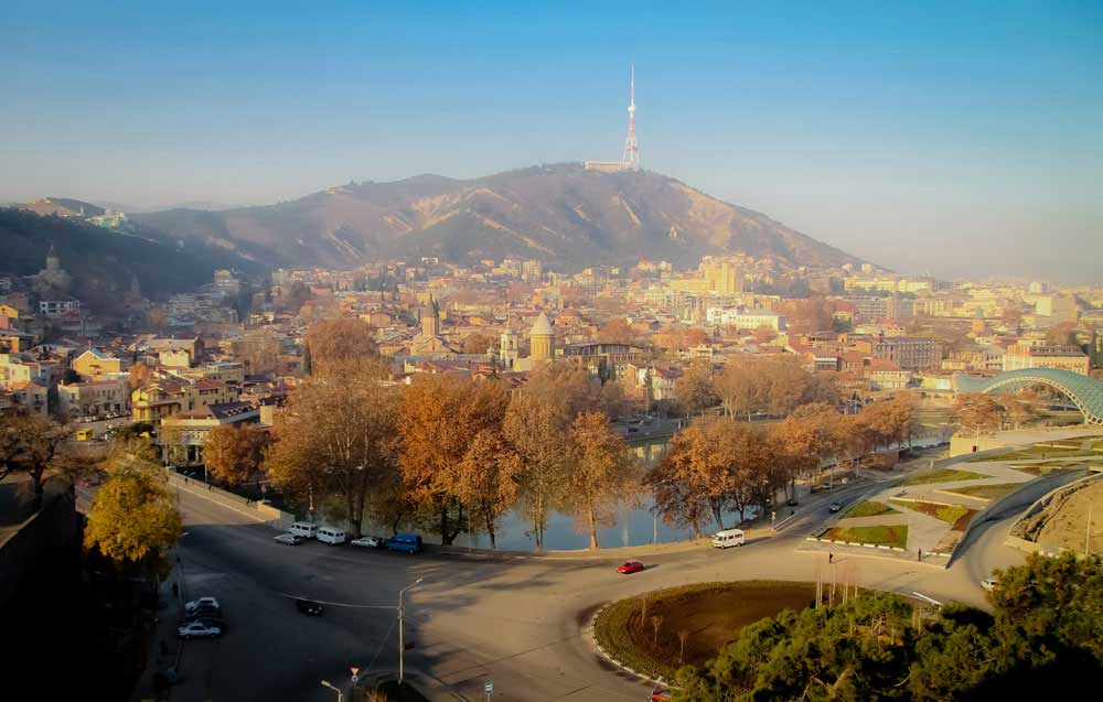 Tiflis manzarası bir öğleden sonrası