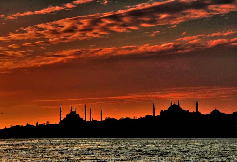 Osman Karamehmetoğlu Istanbul'da Günbatımı